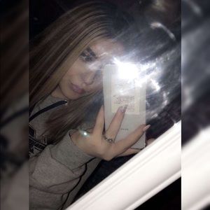 Meet your Posher, Hailey